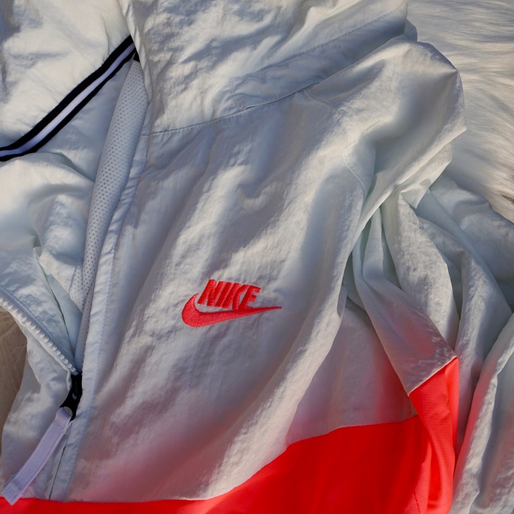 Nike Sportswear Anorak Big Swoosh Hooded Jacket - Picture 3 of 15
